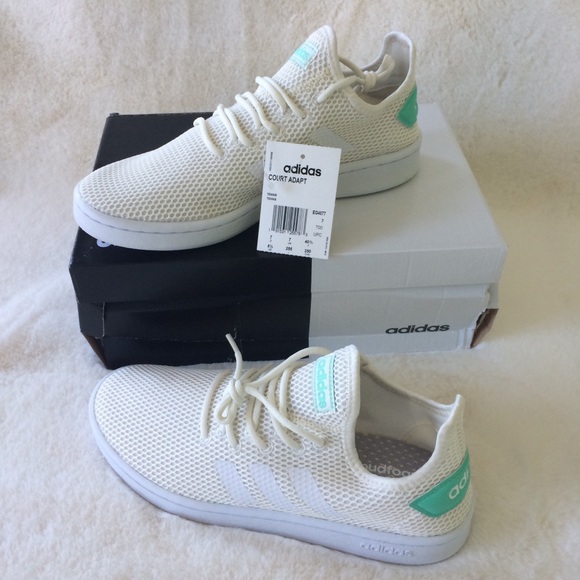 NEW IN BOX Adidas Sneakers - Picture 2 of 4